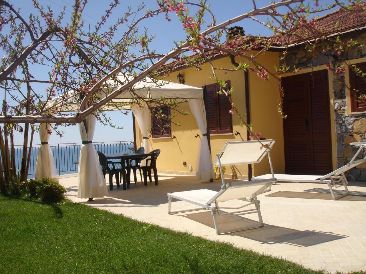 Villa Del Mare Ligure Terme & Spa Piscina A 37 Gradi Santo Stefano al Mare Exterior foto